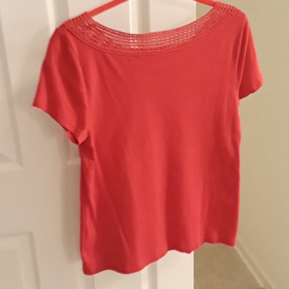 Top - Picture 2 of 2